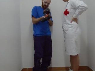 Medmāsa rīcība pirmais aid par loceklis